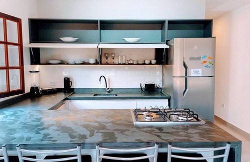 Mambucaba Apartment | Algodão – Cosy Flat, Pool, 50m from the Beach, Private Barbecue, AC, Wi-Fi, Netflix, Garage