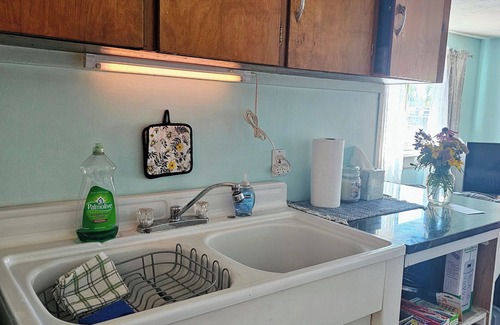Hastings Apartment | Algonquin Lakeside Suites with Private Dock