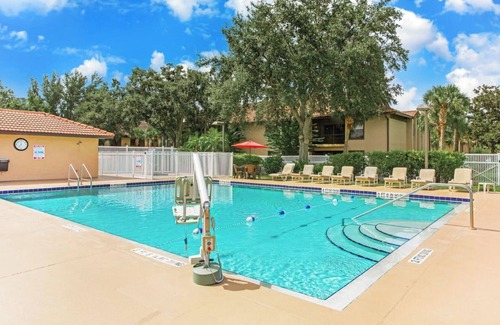 Solivita Condo | Alhambra at Poinciana 1BR Suite Saturday Check-In