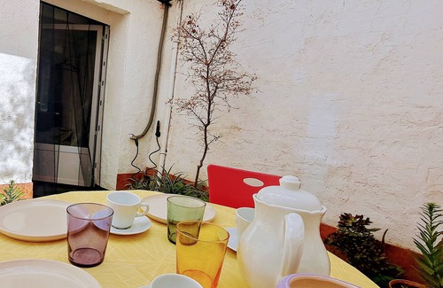 Viznar Cottage | Alhambrita. Cool and quiet house with wifi to disconnect.