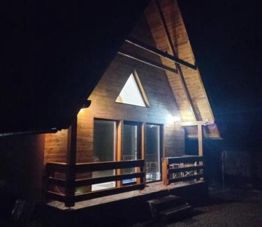 Comiat Ski Chalet | ALI HOUSE