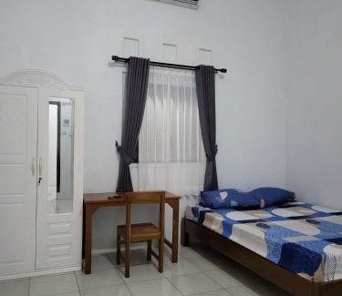 Mandiraja House | Alia Corner Homestay