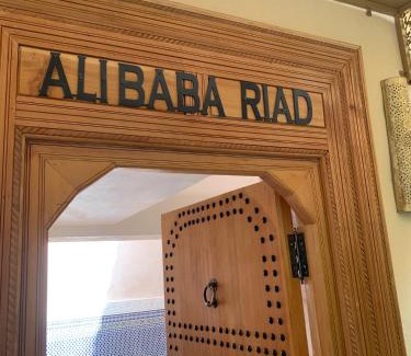 El Mokhifa House | Alibaba Riad