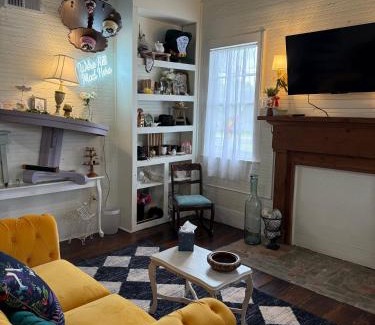 Jackson House | Alice by Ravens Keep