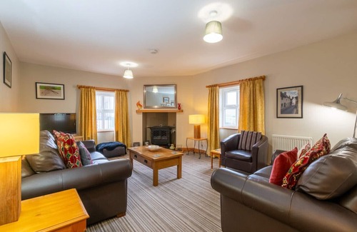 Lanehead House | Alices Cottage - Three Bedroom House, Sleeps 6