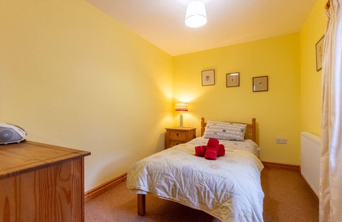 Lanehead House | Alices Cottage - Three Bedroom House, Sleeps 6