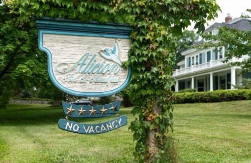 Lunenburg Bed & Breakfast | Alicion Bed & Breakfast