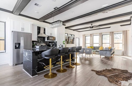 Northside House | Alim Pad 3: Brand New Modern house near downtown