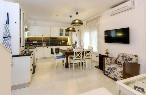 Agii Apostoli House | Alisahni Villa, Villa