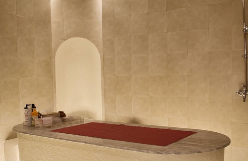 Seeb Hotel | AlIskan Al Tullabi - Female Only