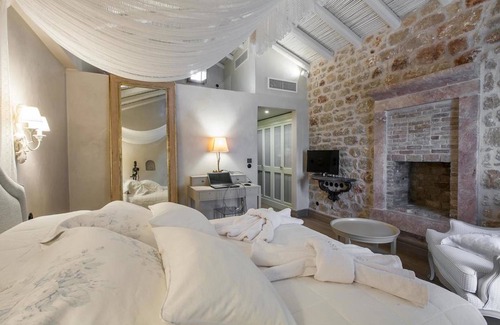 Rachi Hotel | Alistos Hotel