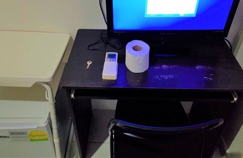 Geylang Apartment | Aljunied Room1> MRT 3 mins> CBD 15 mins