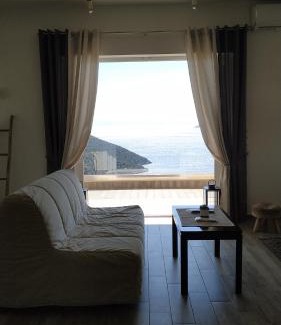 Platees Apartment | Alkyon Suites
