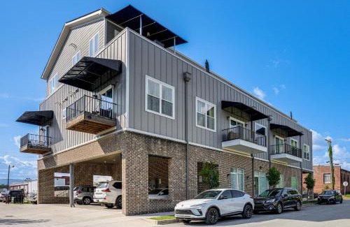 Chattanooga Apartment | All Aboard - Popular Southside Chattanooga Condo!