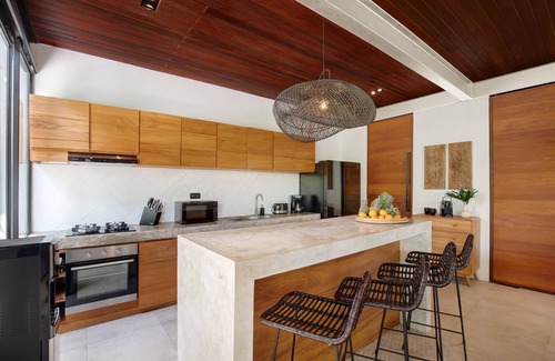 Berawa Villa | ALL ABOUT Canggu! Young Sassy Boho Style Villa for XL Groups