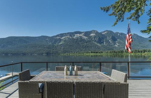 Leavenworth House | All About the Lake by NW Comfy Cabins