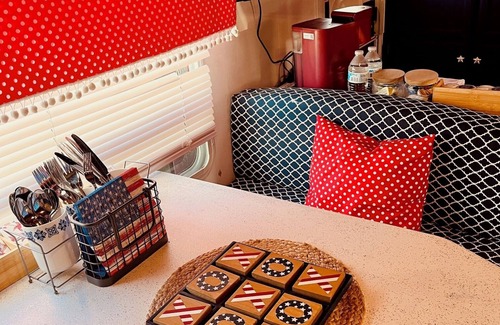 Surfside Beach House | All-American Travel Trailer Near The Beach