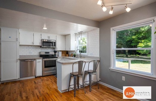 Holland House | All Decked Out Farmhouse - Game Room/Nearby Beach
