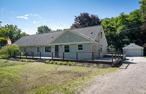 Holland House | All Decked Out - Secluded getaway near beach access