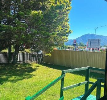 Bomaderry House | All in One Home Work, Relax & Weekend Escape