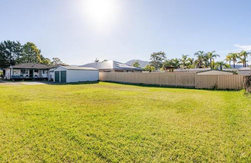 Bomaderry House | All in One Home Work, Relax & Weekend Escape