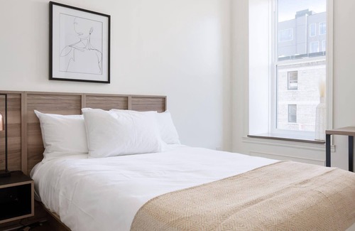 Latin Quarter Apartment | All-in-one studio on Saint-Denis Street