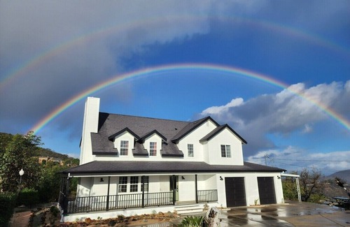 Valley Center Villa | All-Inclusive Private Farm Retreat, Saltwater Hot Tub and Pool, Spa Services