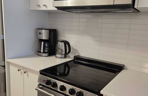 Waterloo Condo | All inclusive unit with free parking near University of Waterloo