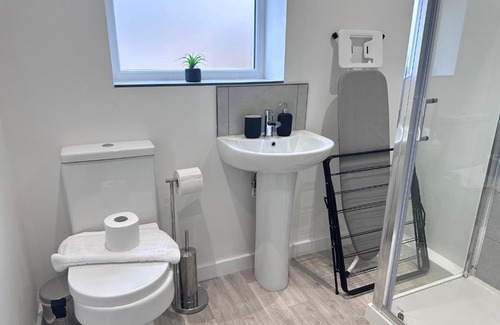 Chesterfield Apartment | All Inn Apartments