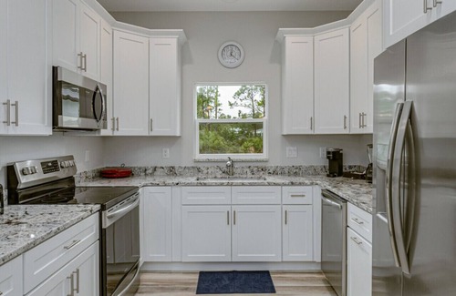 Port Malabar House | All new, lovely, spacious 3bd/2bth unit sleeps 10!