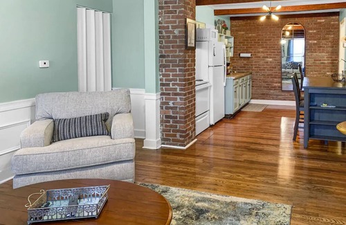 Yalesville Apartment | All New Private and Cozy in great location