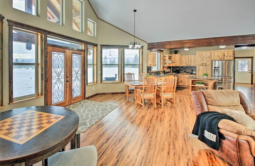 Bonners Ferry Cabin | All-Season Bonners Ferry Home w/Views