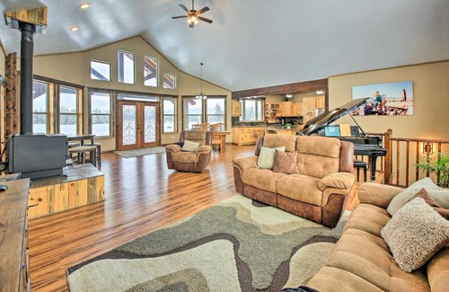Bonners Ferry House | All-Season Bonners Ferry Home with Views