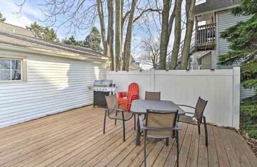 Grand Haven House | All-Season Grand Haven Getaway with Deck!
