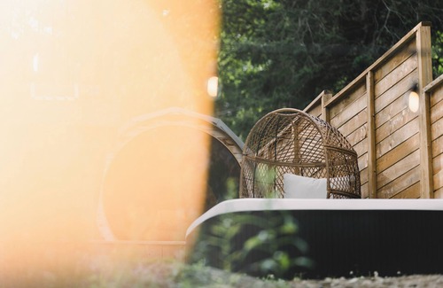Huntsville Cottage | All Season Muskoka Cottage 10 mins to Huntsville with HotTub*Sauna*Kayaks*Game