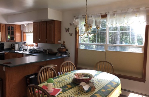 Penobscot House | All Season, WATERFRONT, family friendly, 7-bedroom vacation home on Toddy Pond
