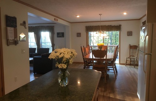 Milford House | All Star Acres. Only 2 miles to Dreams Park