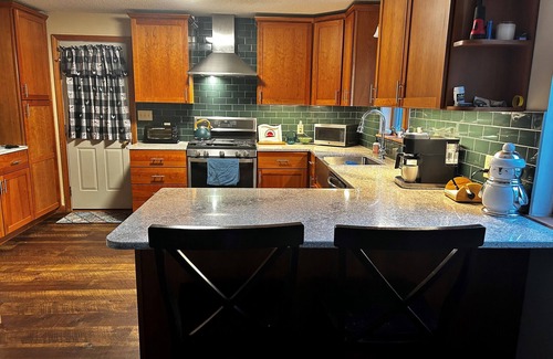 Sunday River Area House | All the comforts of home. 5 minutes to Sunday River! New hot tub.n