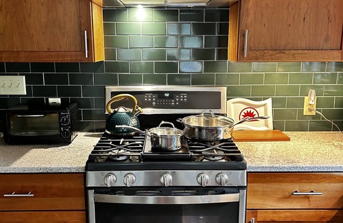 Sunday River Area House | All the comforts of home. 5 minutes to Sunday River! New hot tub.n