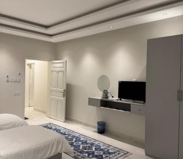 Duba Apartment | All the services are available at home