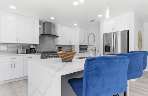 Southside House | All Things Paradise - Large Pool & Outdoor Games!