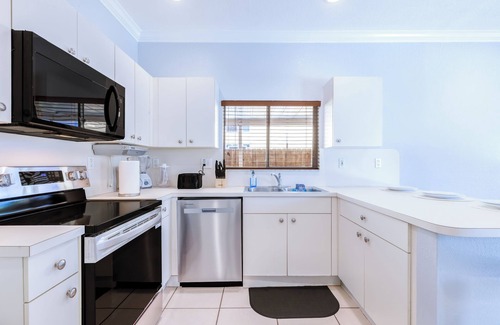 Homestead House | All what you need to enjoy Miami Charming 3-bedroom house in welcoming Homestead