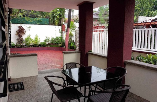 Silang House | All Yours! Roomy 3-Bed Villa + Chill Pool, Balcony Views & Skydeck Vibes