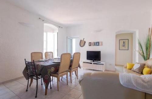 Aregno Apartment | Alla Casa - Appt pour 6 avec terrasse