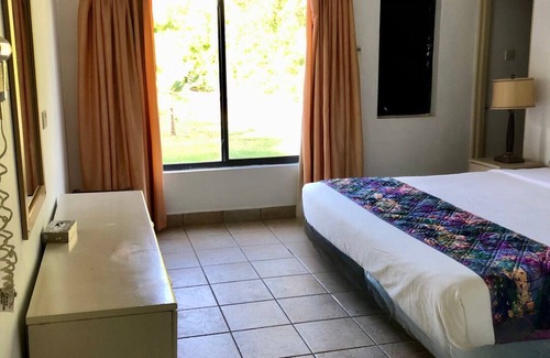 The Lime Hotel | Allamanda Beach Hotel