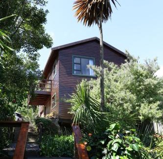 Hunter's Home House | Allan Grove