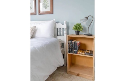 Blacksburg House | Allegany Cottage-Less than 2 miles to Virginia Tech!