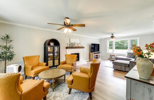 Glace House | Alleghany Mountain Cottage with Porch and Backyard