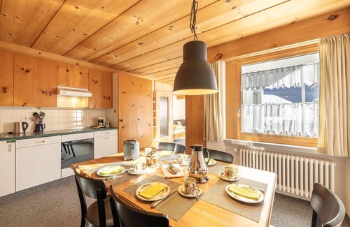 Engadin Scoul Apartment | Allegra und Herzlich Willkommen in der Ferienwohnung Chasa Val Parterre