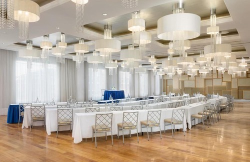 Long Beach Hotel | Allegria Hotel